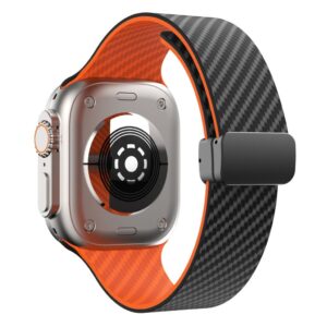 Apple Watch 49/46/44/42mm Silikonarmband med kolfibermönster - Svart/Orange