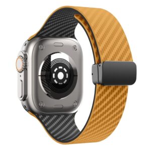 Apple Watch 49/46/44/42mm Silikonarmband med kolfibermönster - Ljusbrun/Svart