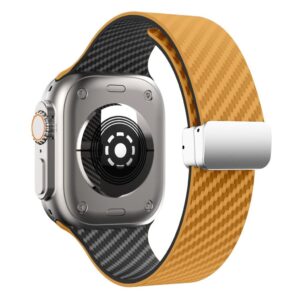 Apple Watch 49/46/44/42mm Silikonarmband med kolfibermönster - Ljusbrun/Svart